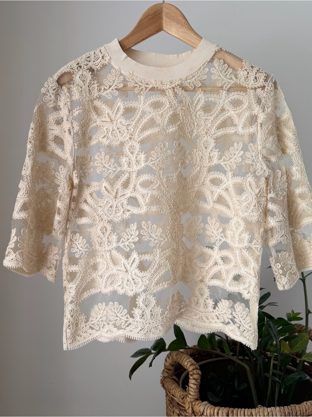 Women's Anthropologie CURRENT AIR Applique Embroidered Top Shirt Blouse Small S